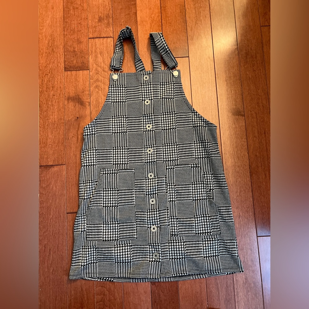 So Bib Overall Dress M Plaid Black White Houndstooth Academia Geek Preppy